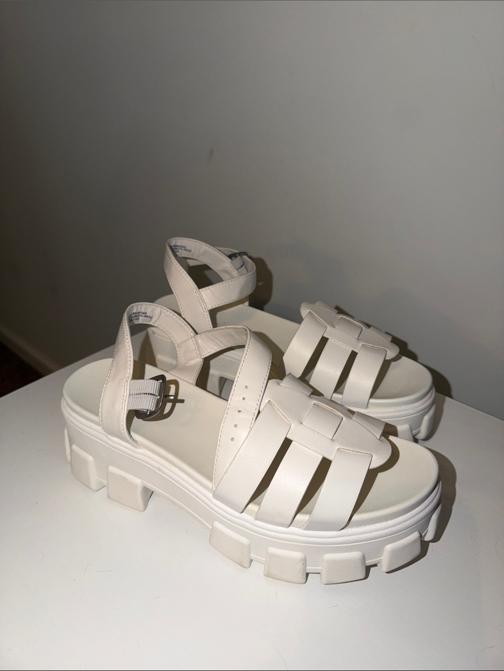 wild fable Cream Platform Fisherman Sandals